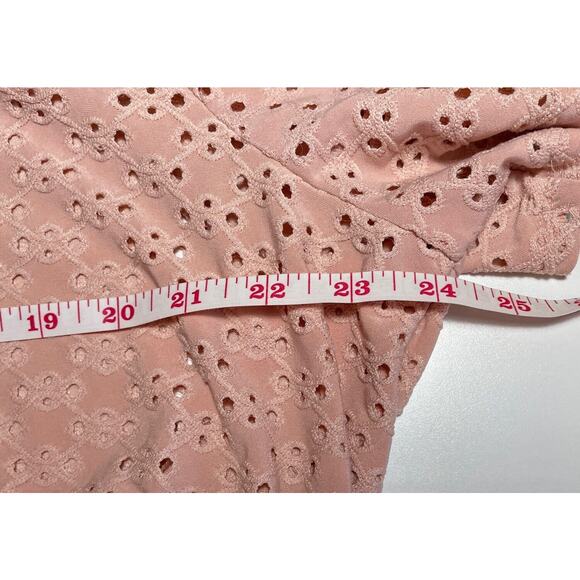 Lane Bryant Top Peach Eyelet Short Sleeve Pullover Plus Size 22/24 Elastic Waist - Picture 5 of 16